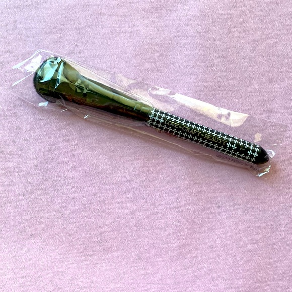 NWT Love Craft Beauty #1 blush brush - Picture 2 of 3
